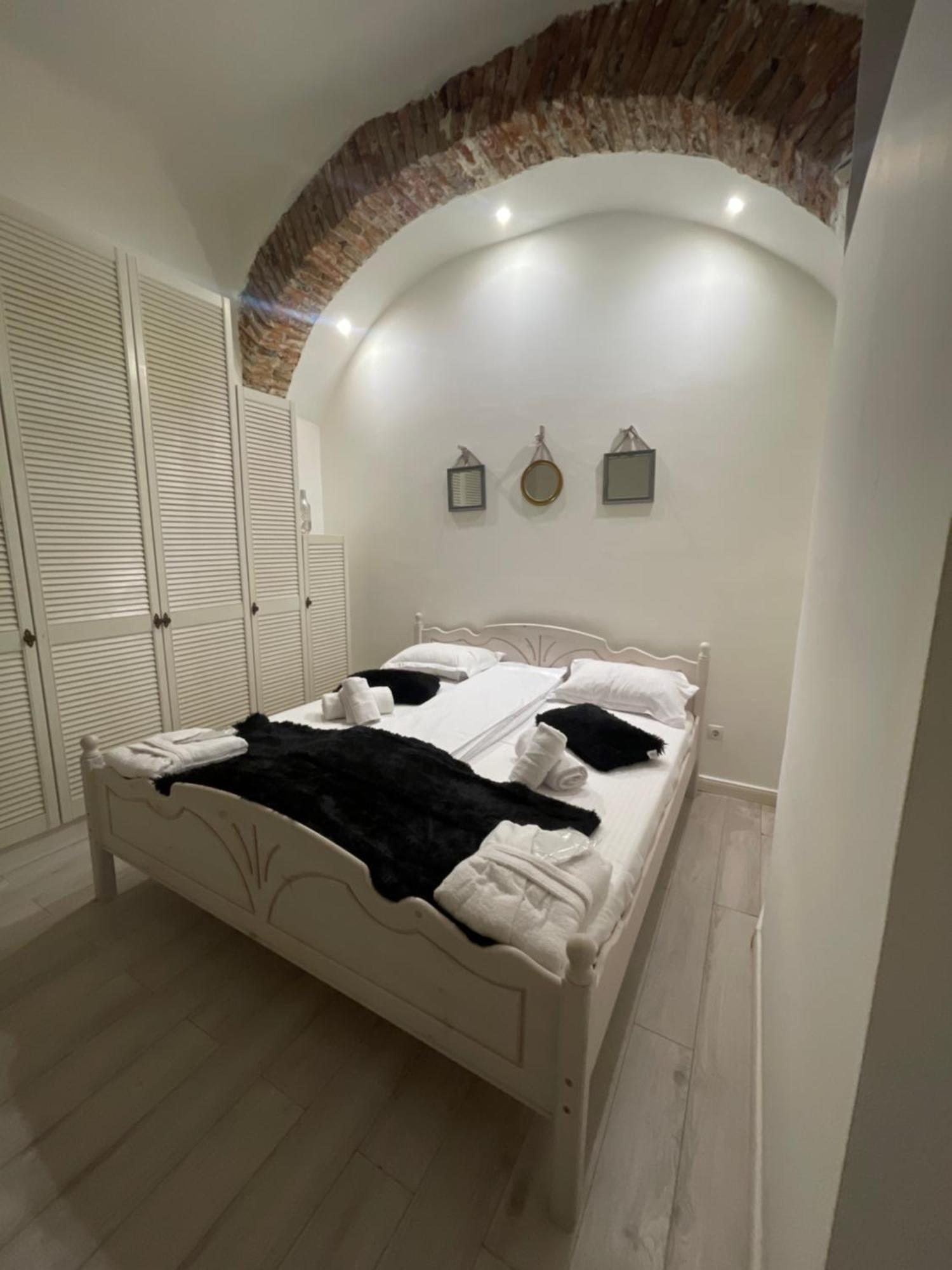 Luxury Ultra Central Сибиу Экстерьер фото